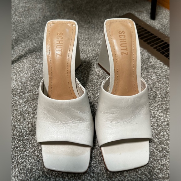 Schutz Bridal Wedge Cream Heel Size 7 - Picture 2 of 4